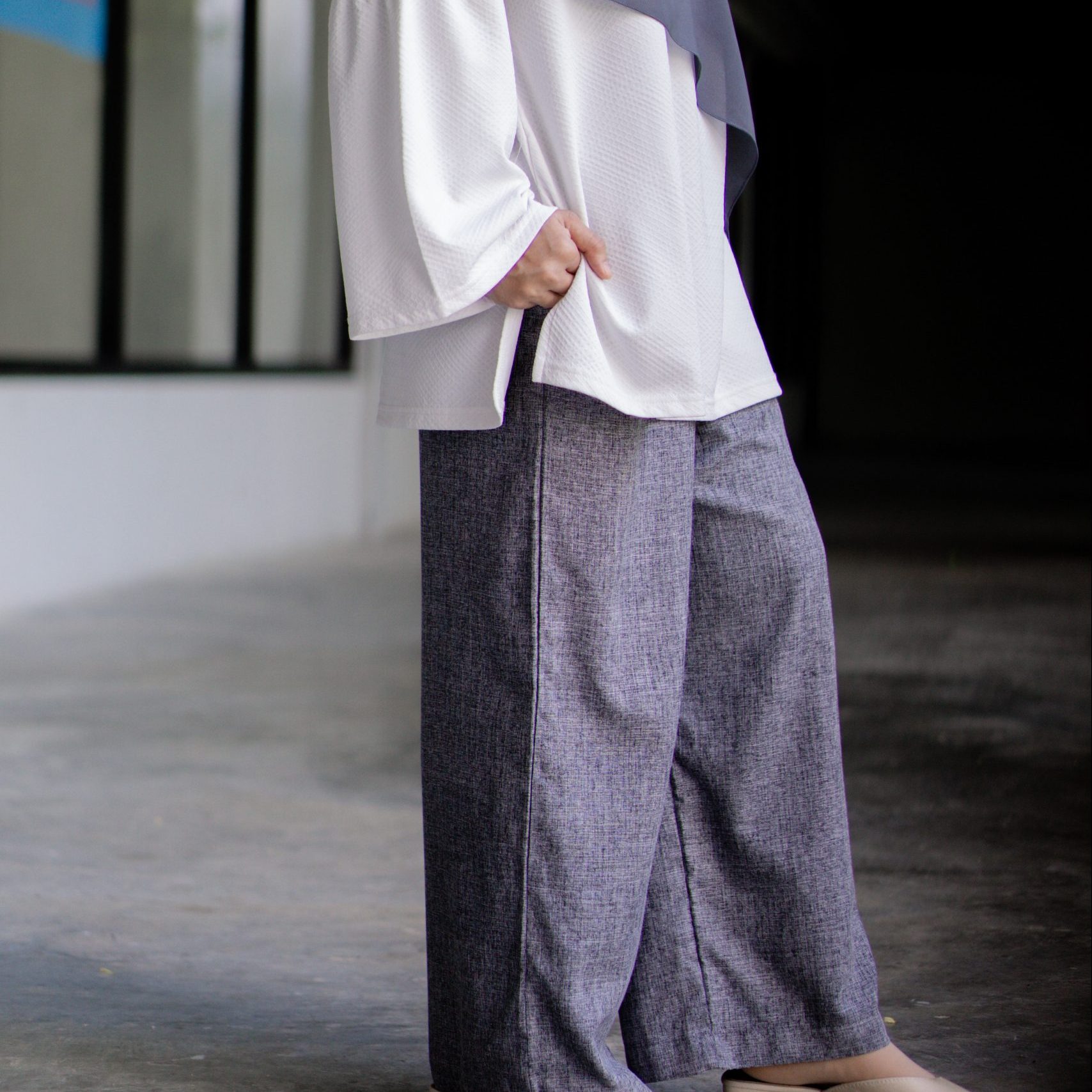 Safiyyah Loose Pants - Image 2